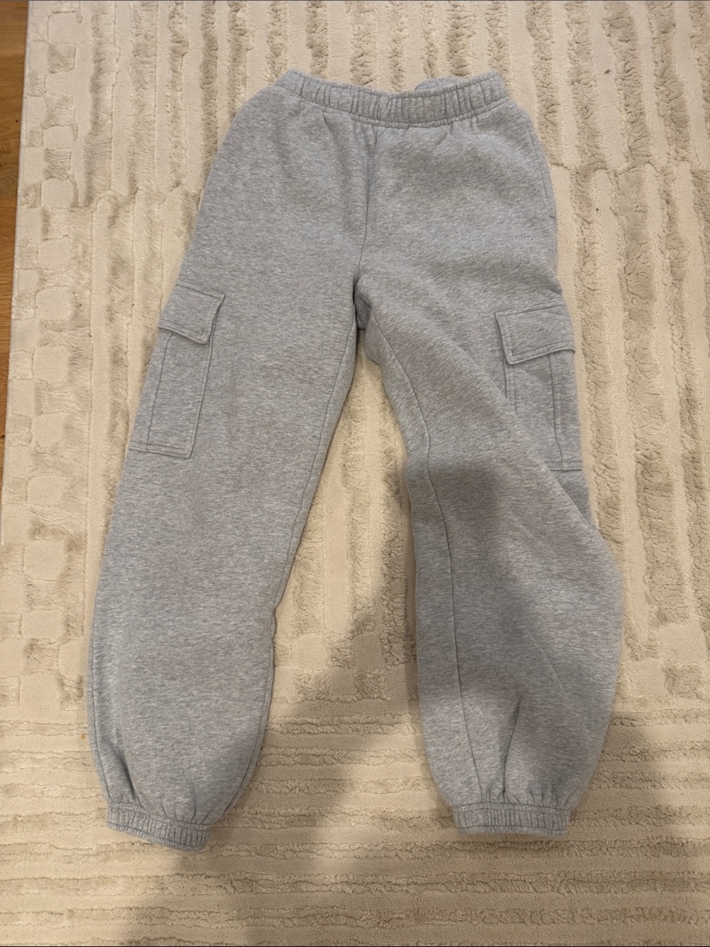 Aritzia women’s cargo sweatpants
